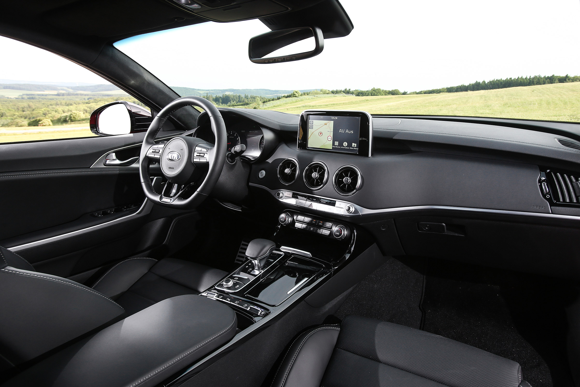 Kia Stinger GT press - interior