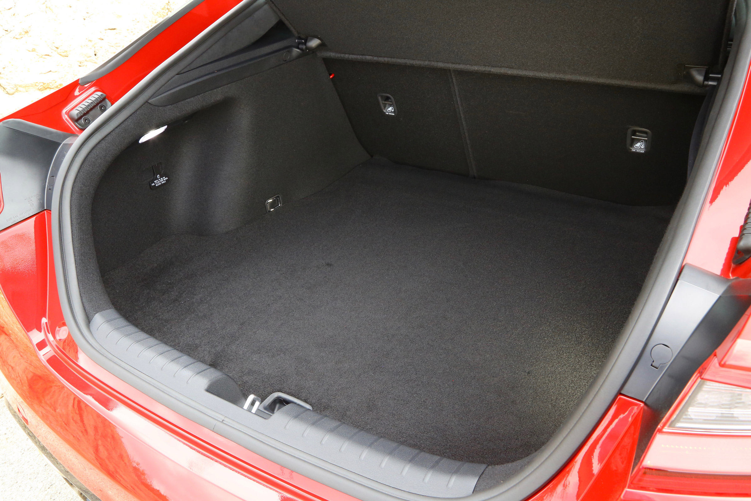 Kia Stinger GT-S UK - trunk