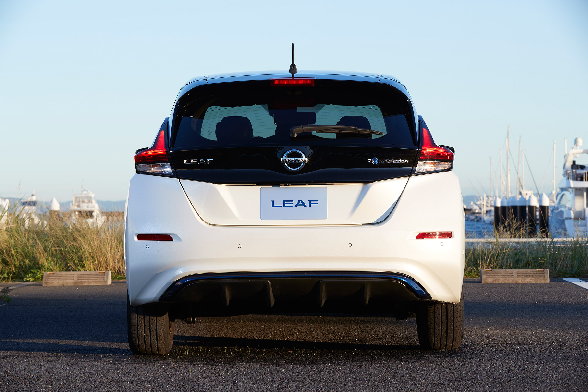 Nissan Leaf drive Japan - rear