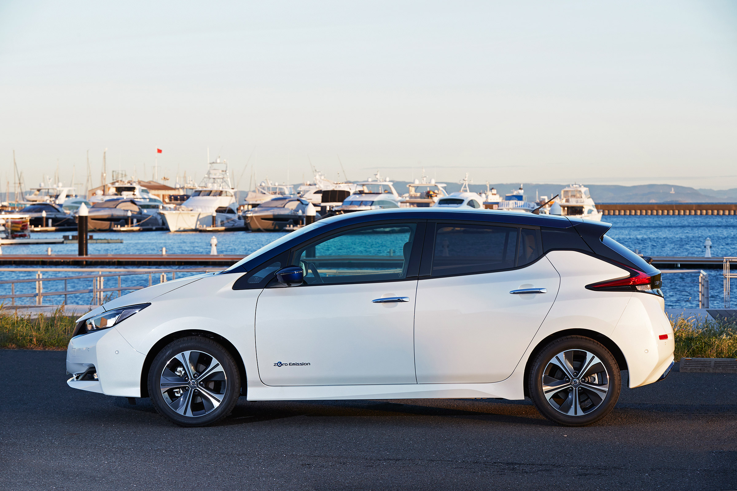 Nissan Leaf drive Japan - profile