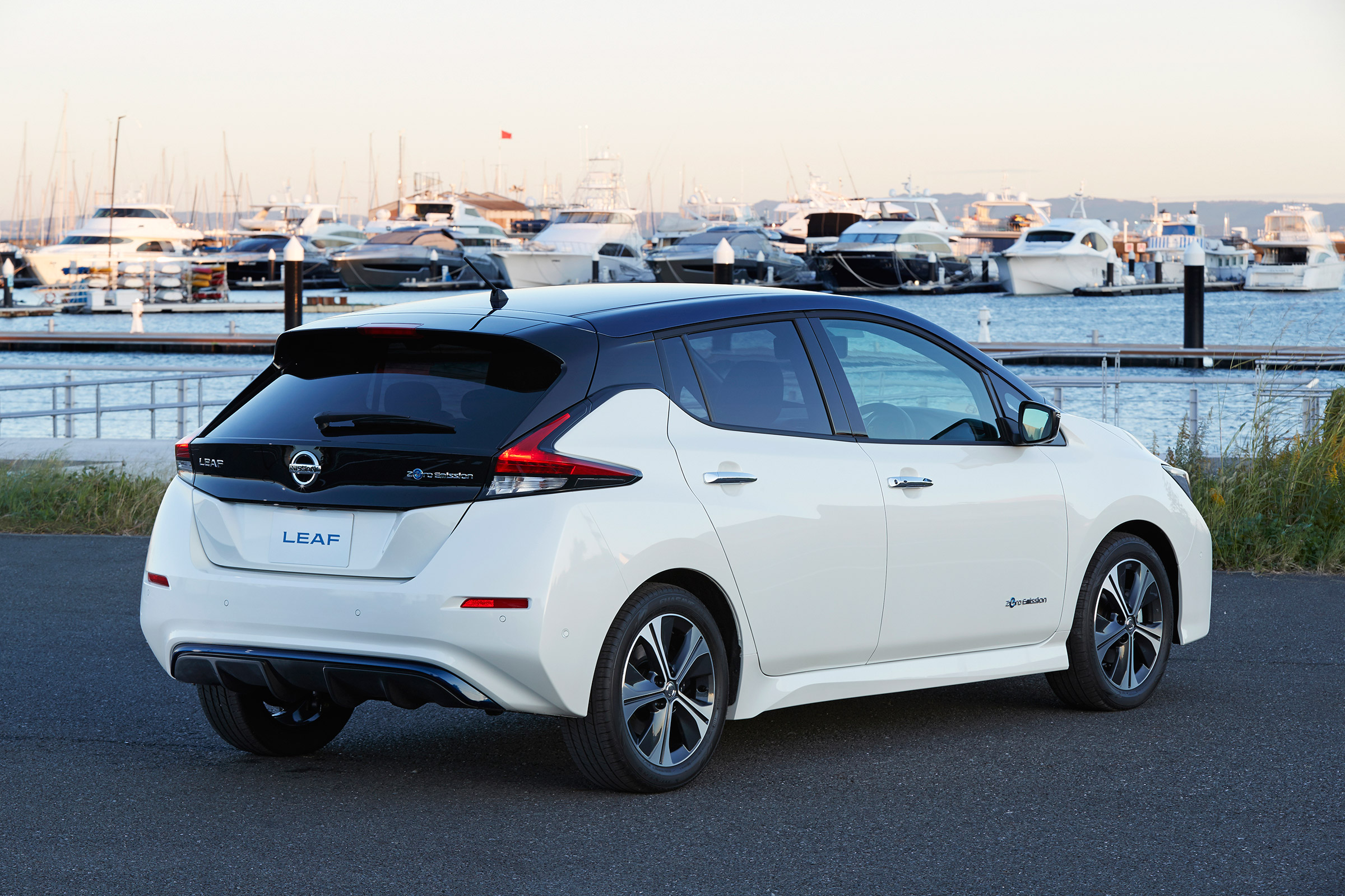 Nissan Leaf drive Japan - rear quarter