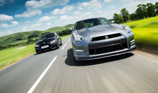 BMW M4 Competition Package v Nissan GT-R