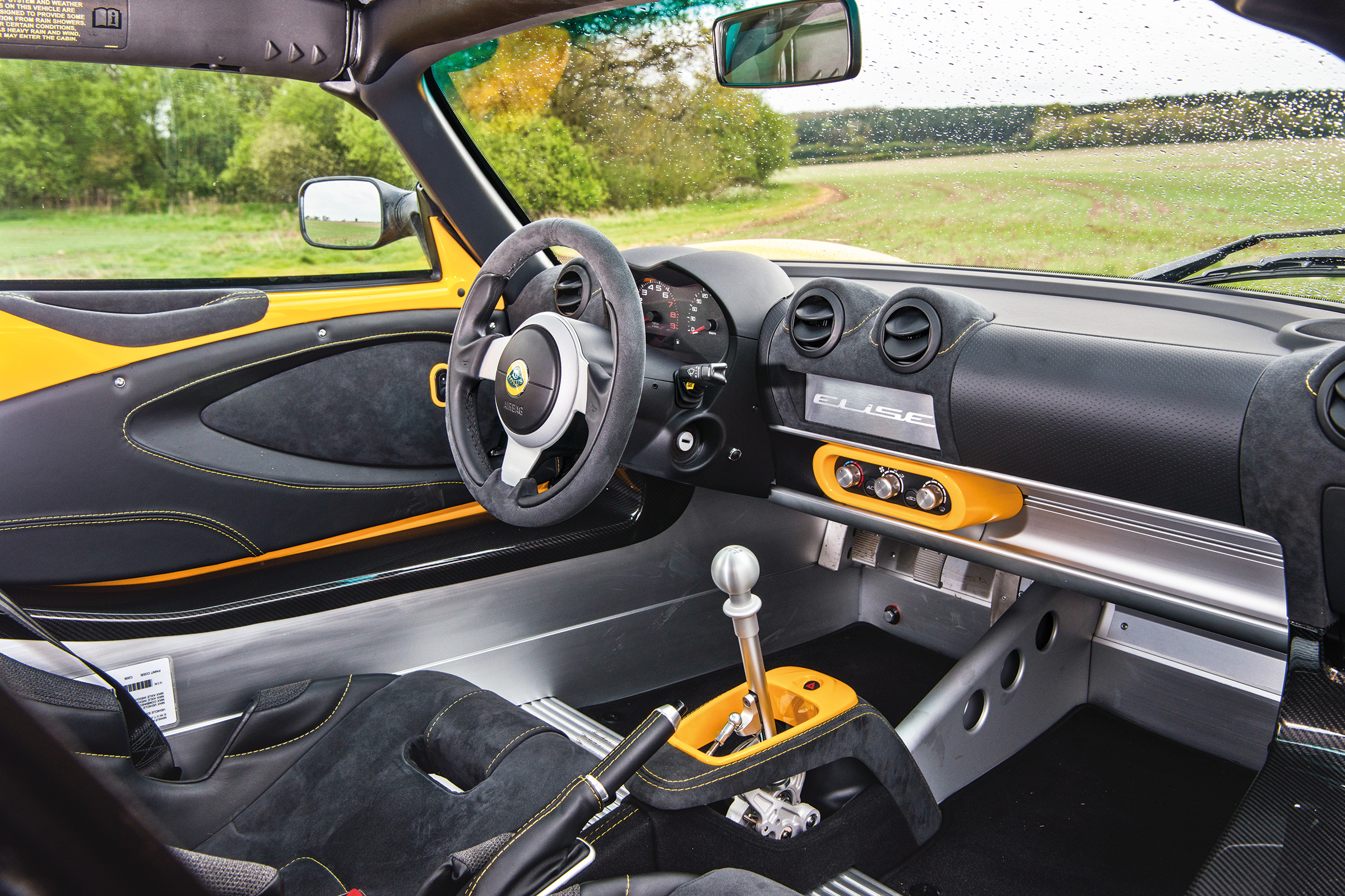 Lotus Elise Sprint 220 - cabin