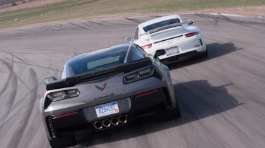 ZO6 v 911 GT3 US - rear tracking