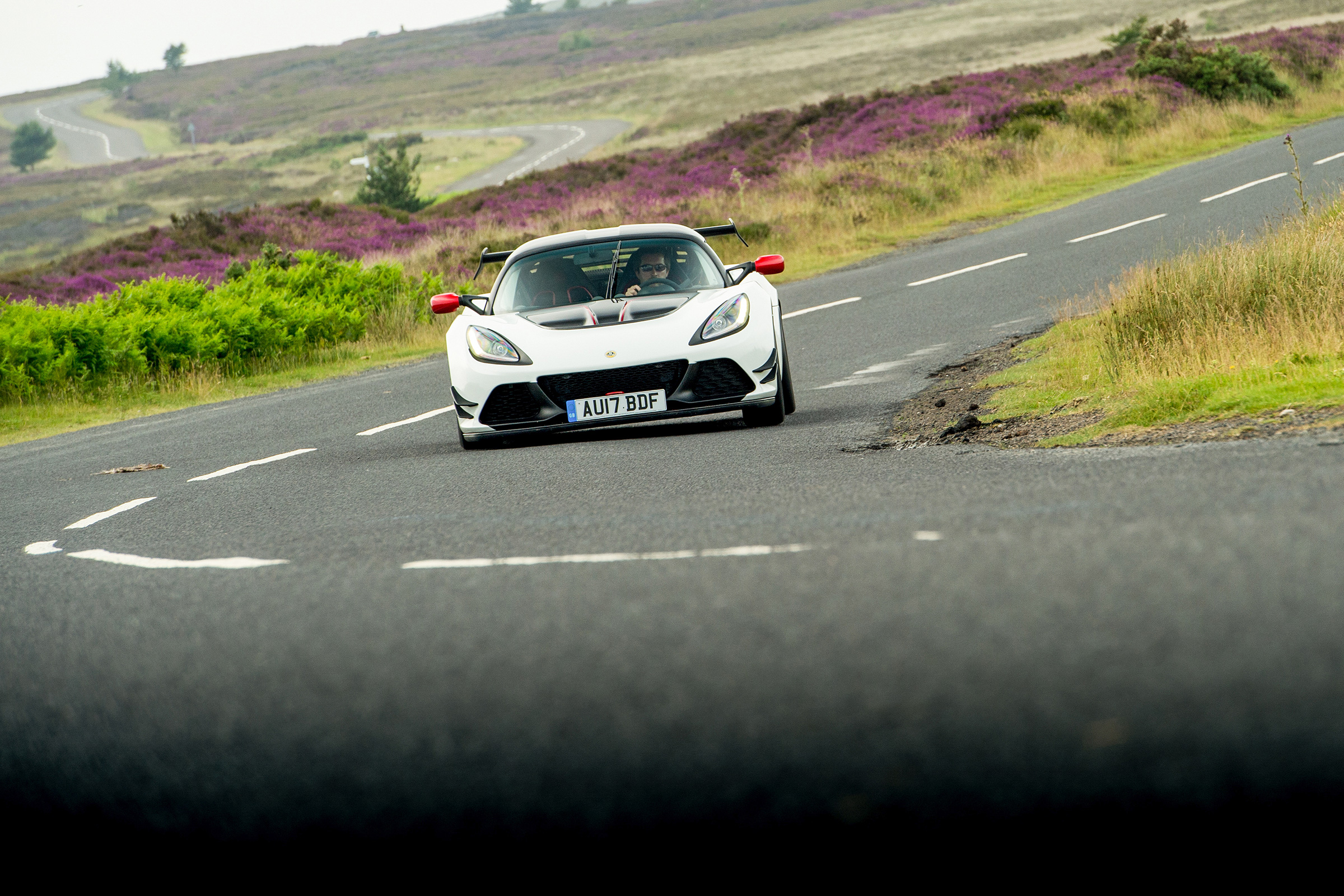 Lotus Exige 380 Cup - front cornering 