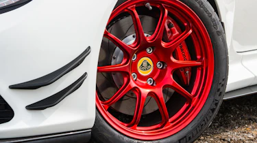 Lotus Exige 380 Cup - wheel