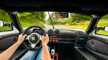 Lotus Exige 380 Cup - cabin over shoulder