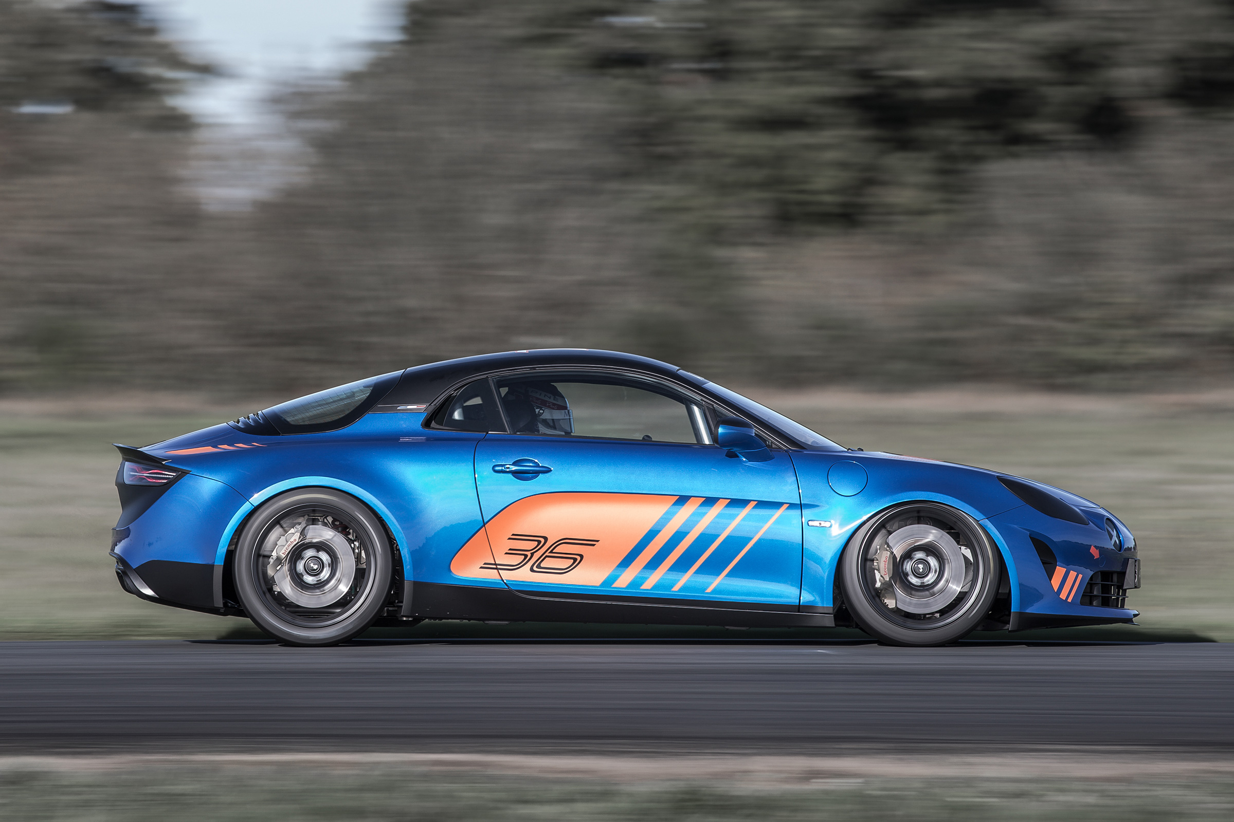 Alpine A110 Cup – side