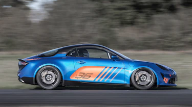 Alpine A110 Cup – side