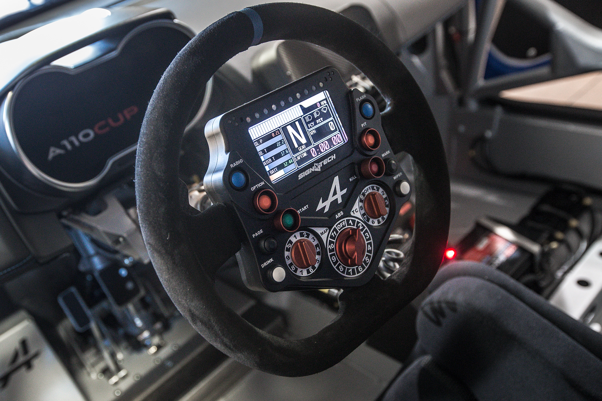 Alpine A110 Cup – sterring-wheel