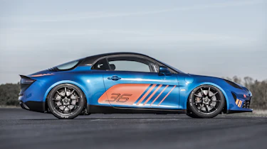 Alpine A110 Cup – side