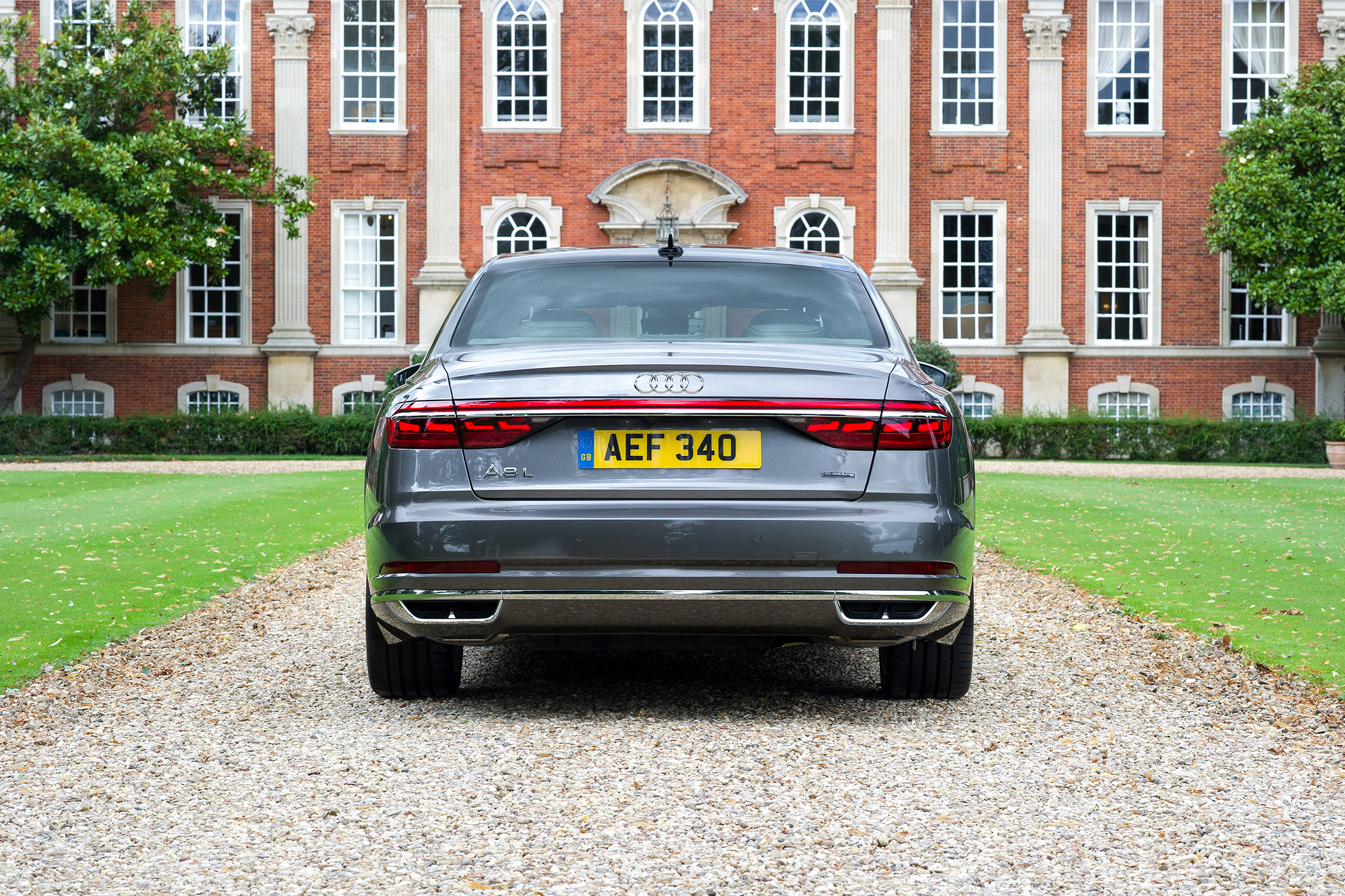 Audi A8 UK - rear