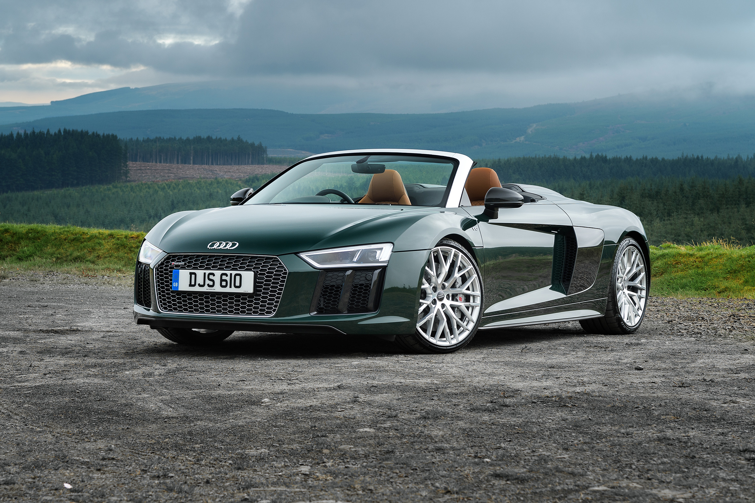 Audi R8 V10 Plus Spyder – front quarter