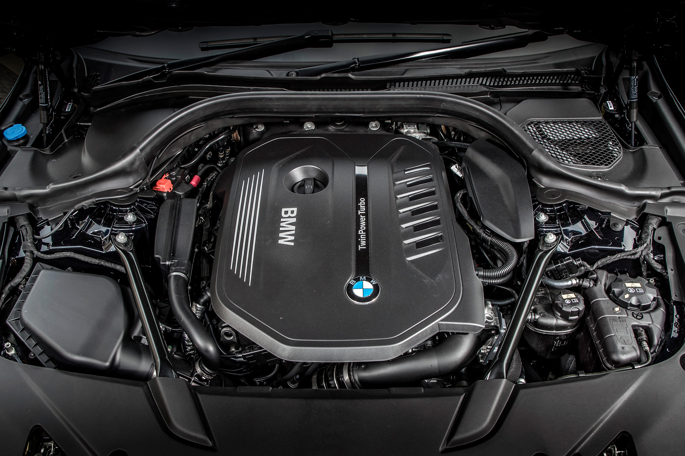 BMW 6-series GT 640i - engine bay