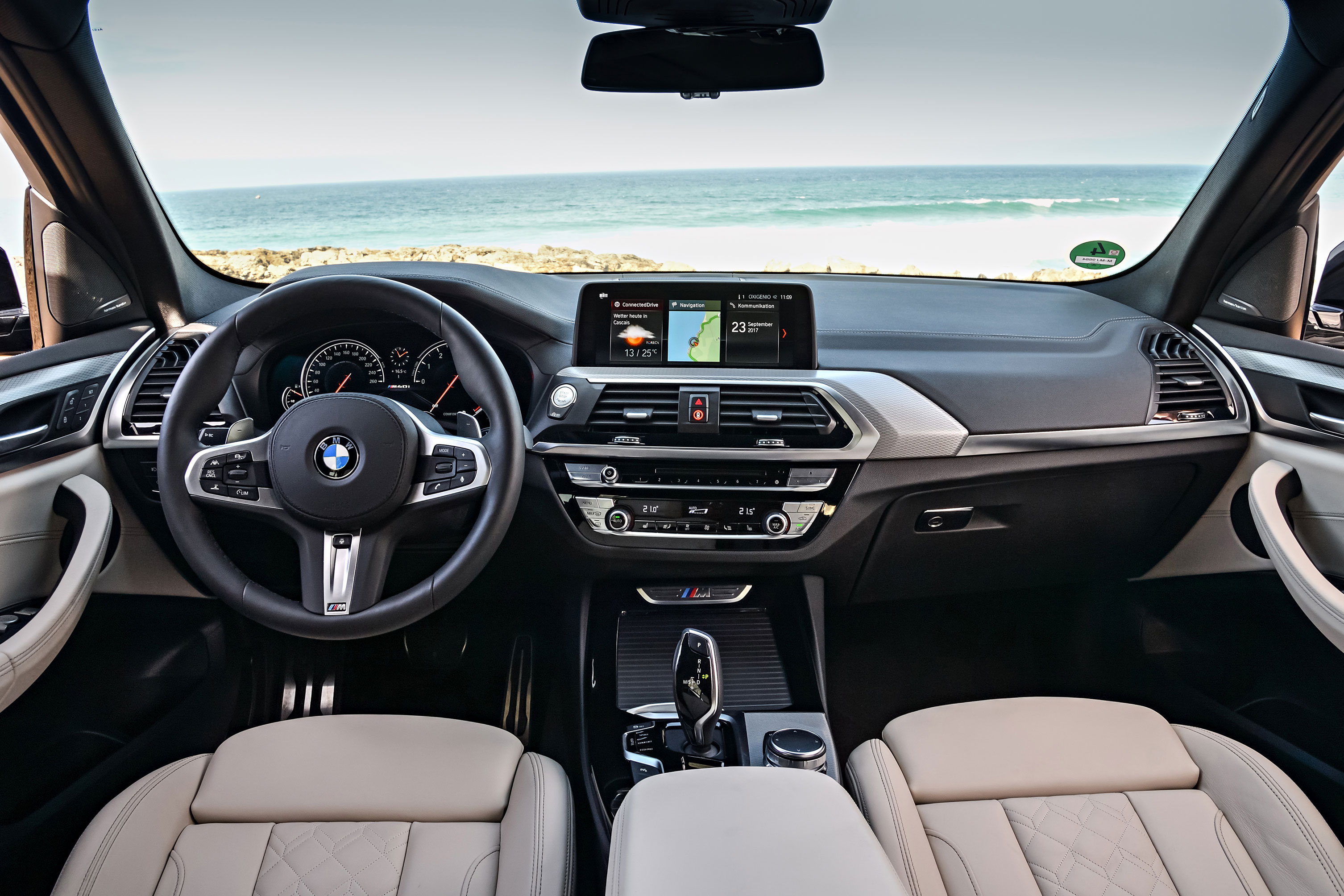 BMW X3 M40i - Interior