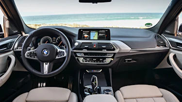 BMW X3 M40i - Interior