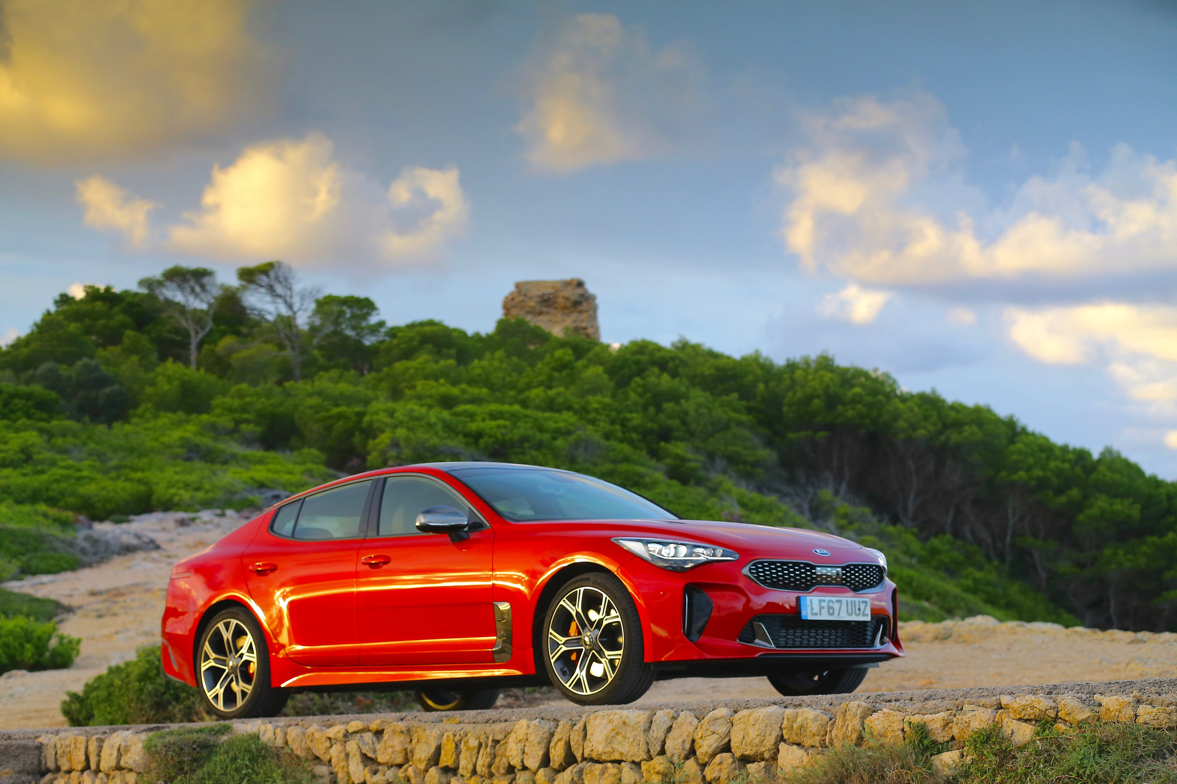 Kia Stinger GT-S UK - side