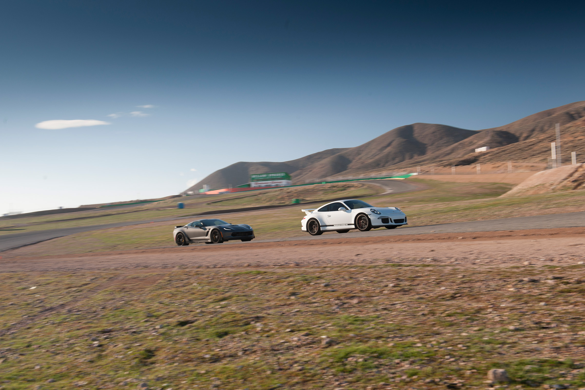 ZO6 v 911 GT3 US - tracks