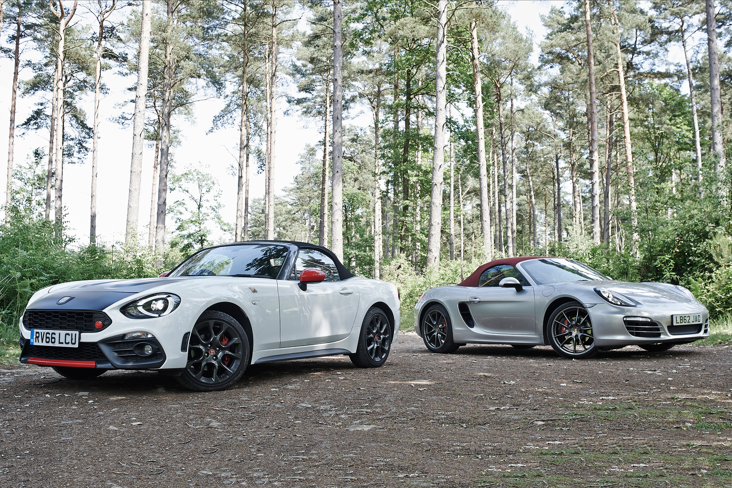 Abarth 124 Spider v Porsche Boxster