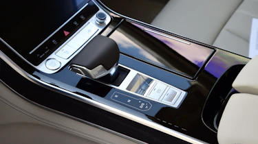 Audi A8 - gear lever