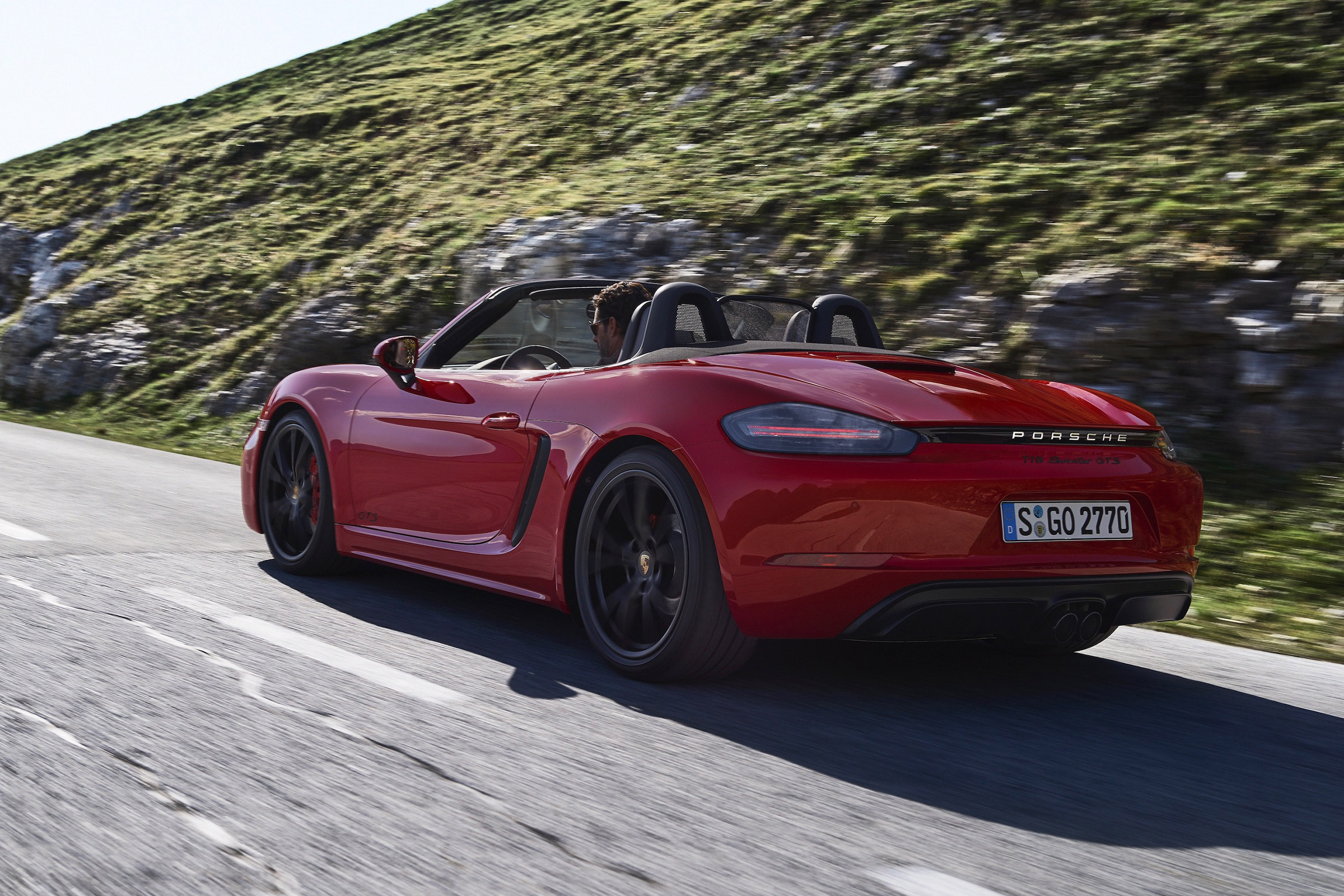 718 Boxster and Cayman GTS - rear dynamic