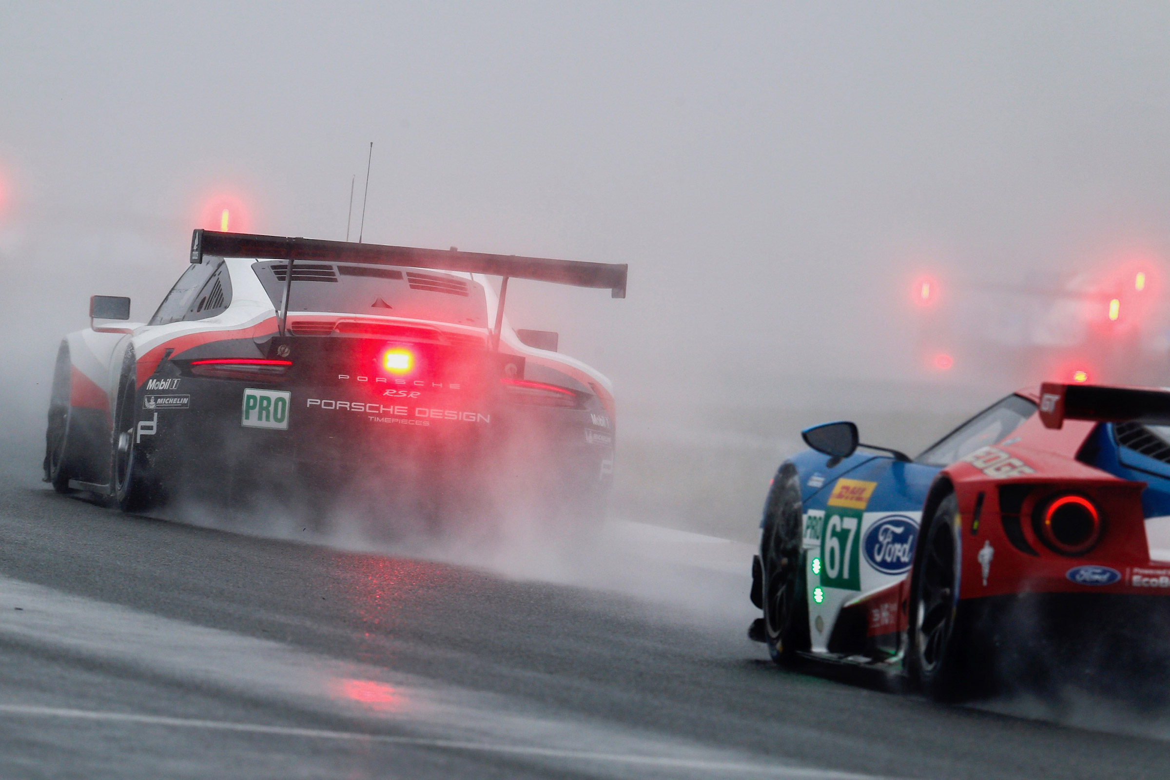WEC R7 Fuji - RSR v GT