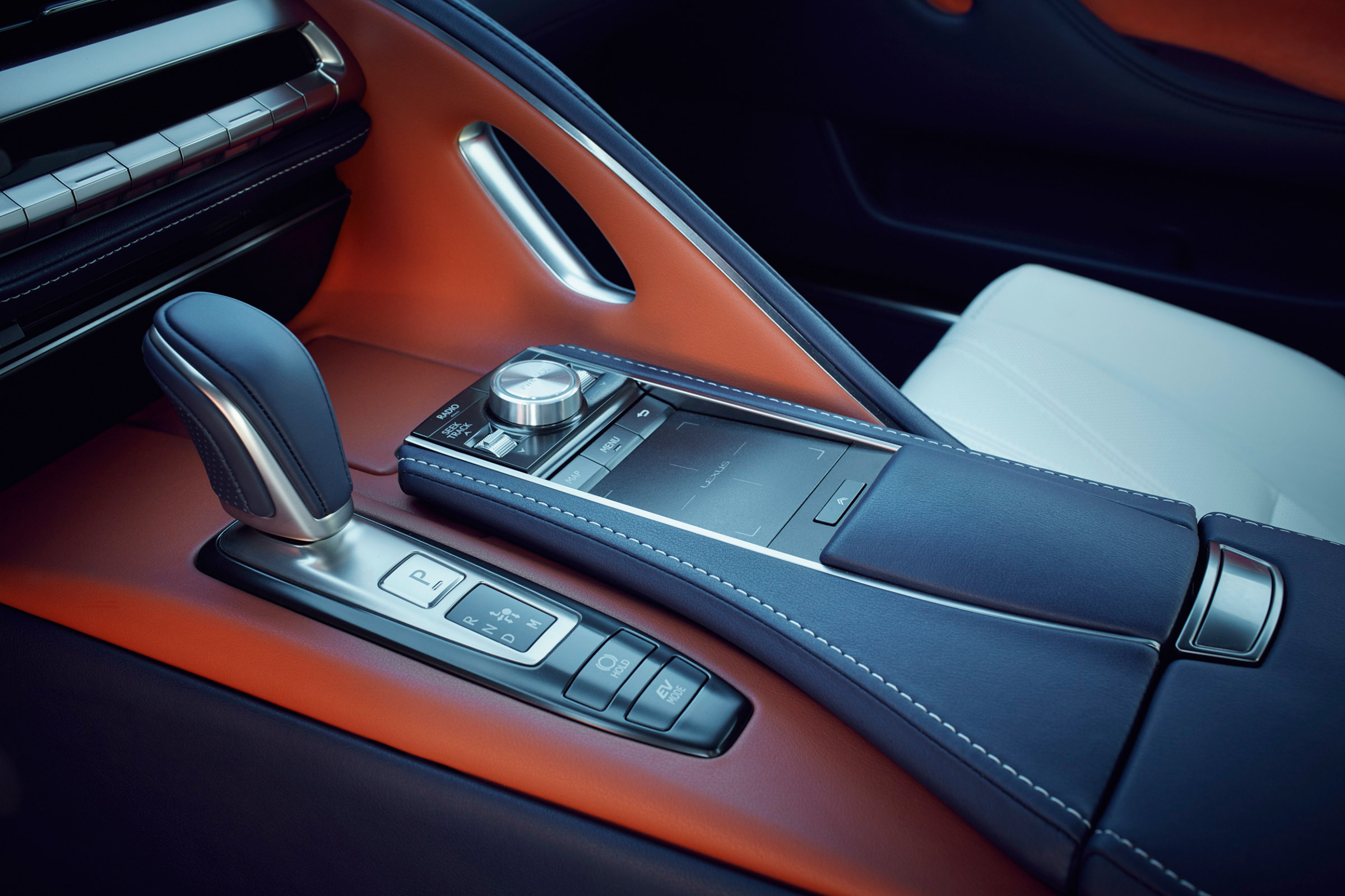 Lexus LC 500 Structural Blue edition - interior