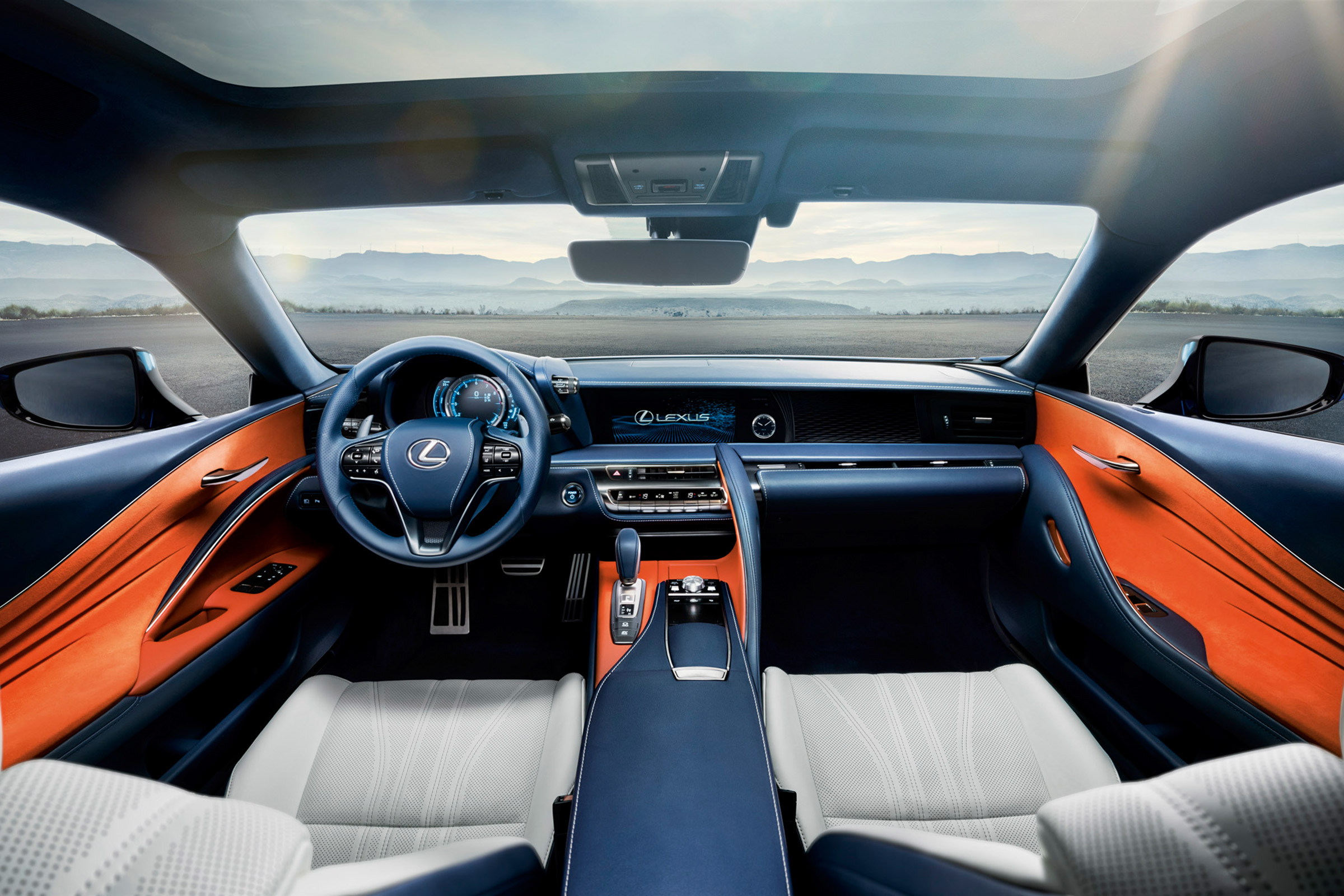 Lexus LC 500 Structural Blue edition - dash