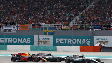 F1 Malaysia - RB overtake