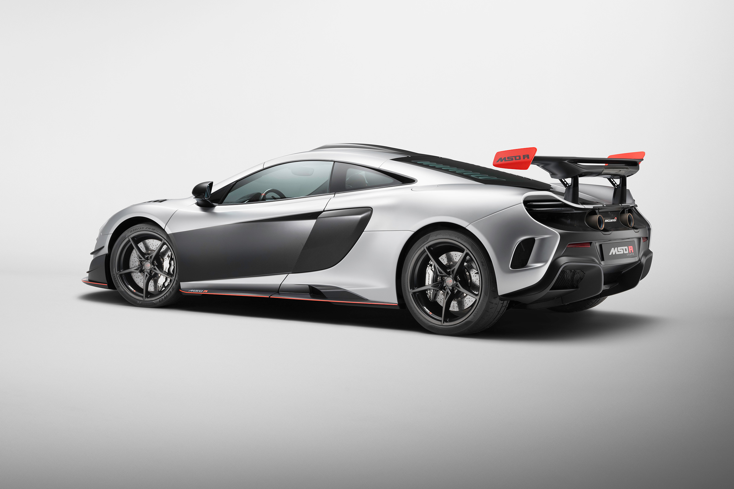 McLaren MSO R coupe - side