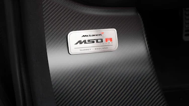 McLaren MSO R - plaque
