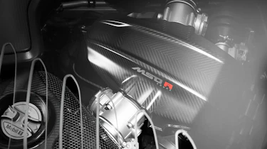 McLaren MSO R - inatje plenum