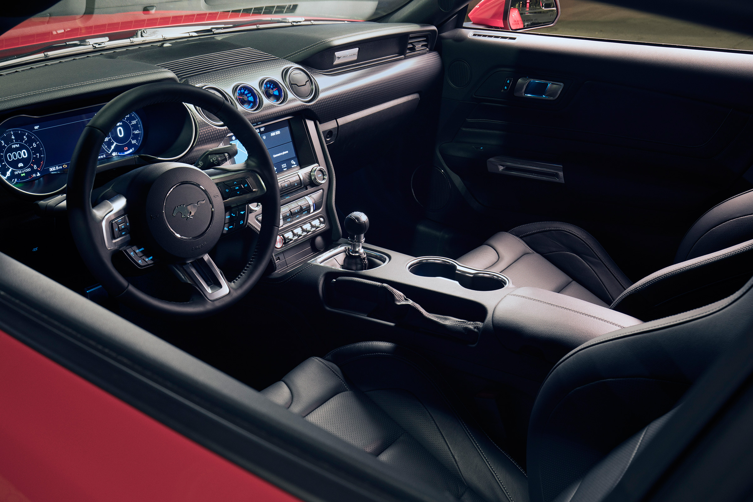 Ford Mustang GT Performance Pack Level 2 – dash fascia