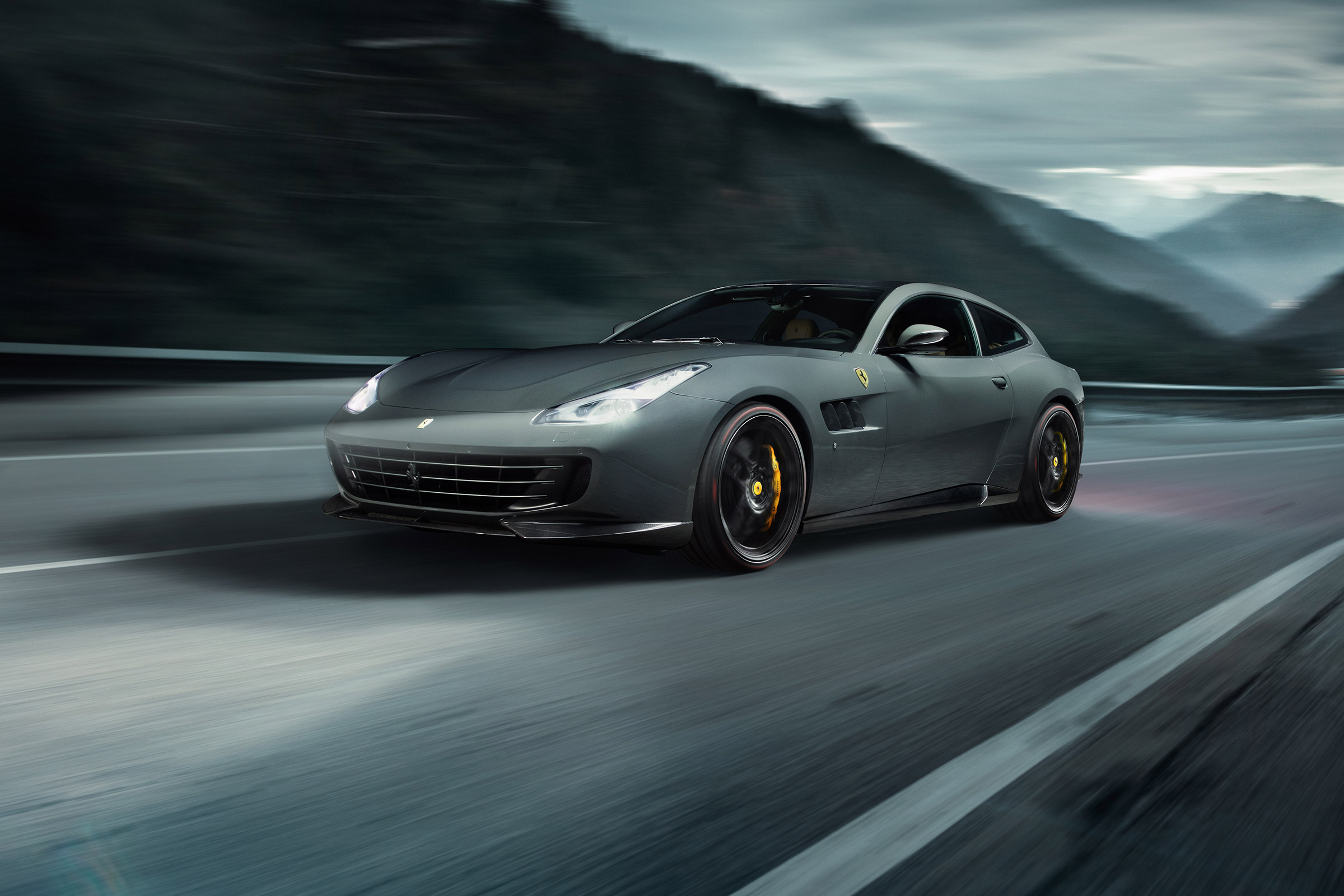 Novitec GTC4 Lusso T - front quarter