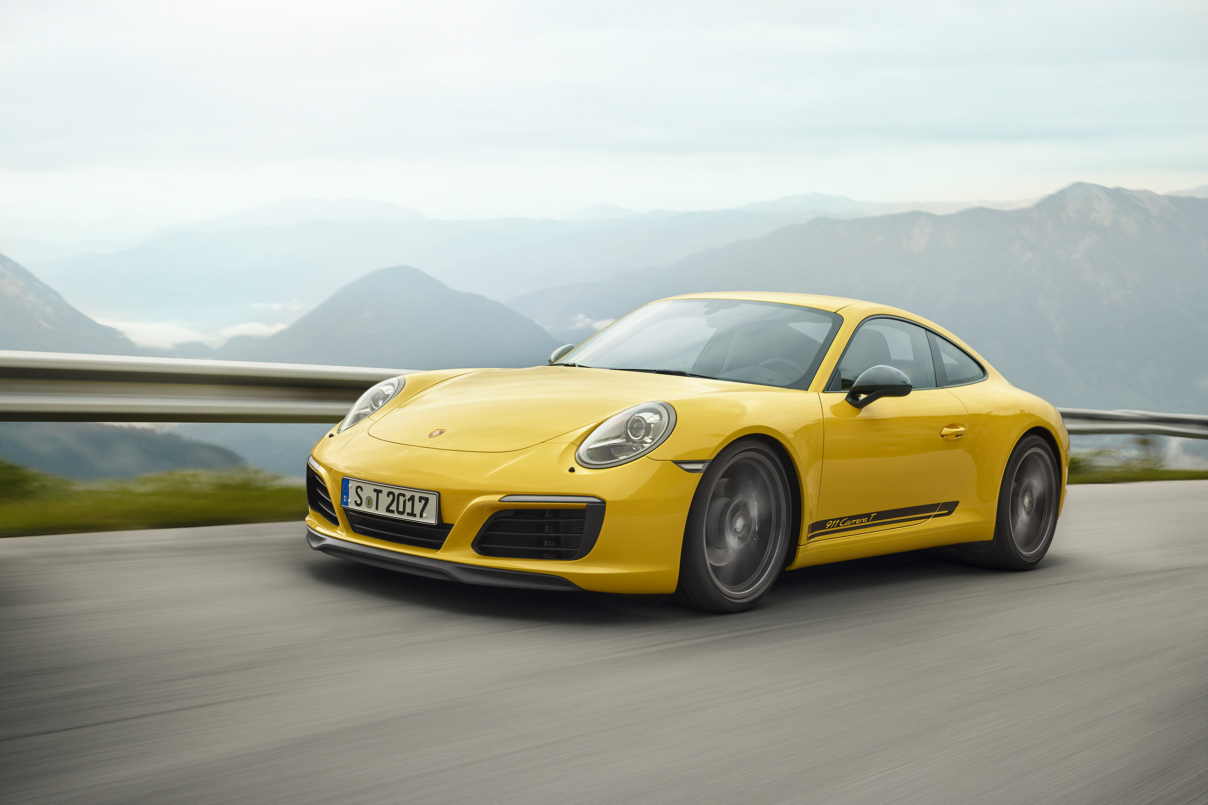 Porsche 911 Carrera T - front