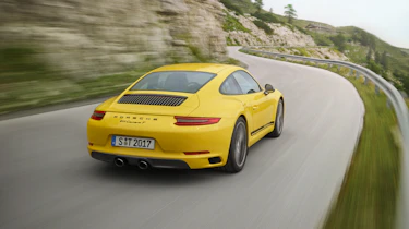 Porsche 911 Carrera T - rear driving