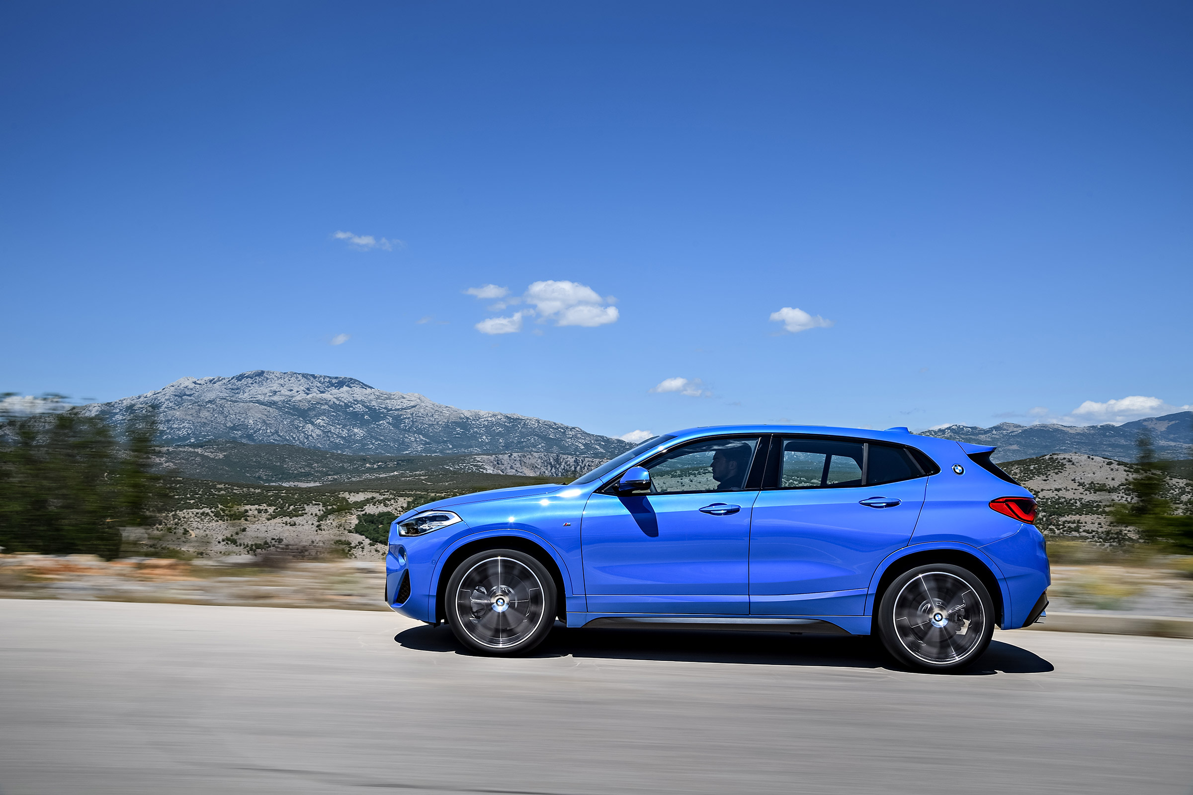 BMW X1 M Sport - profile