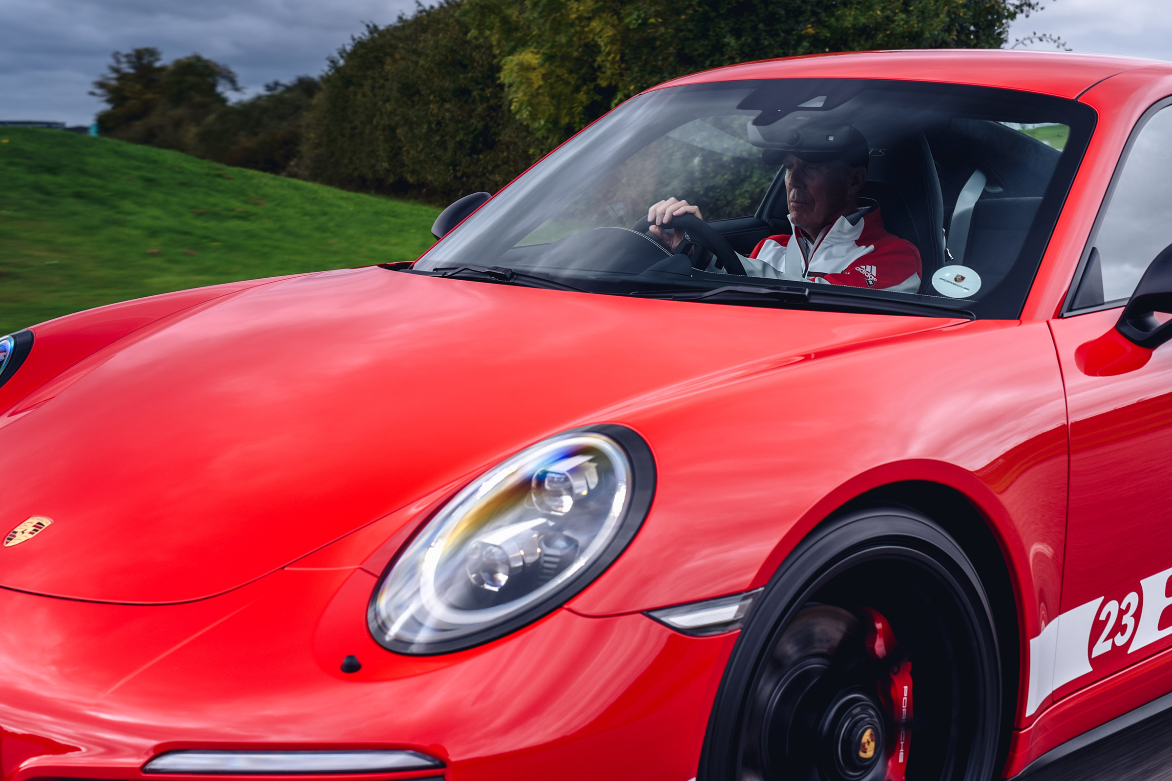 Porsche 911 Carrera 4 GTS - 917 lights