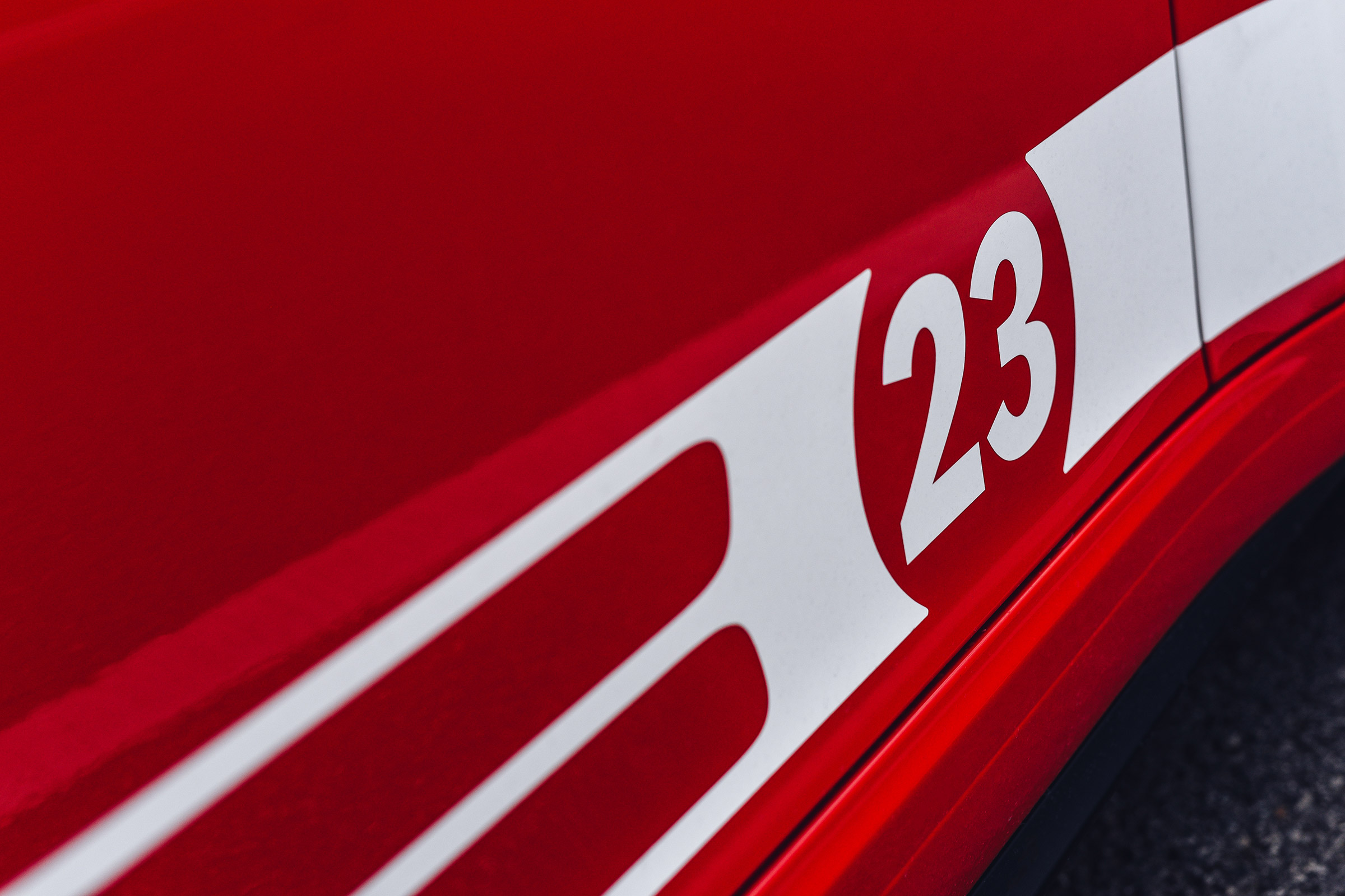 Porsche 911 Carrera 4 GTS - 23