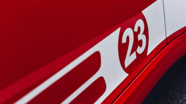 Porsche 911 Carrera 4 GTS - 23