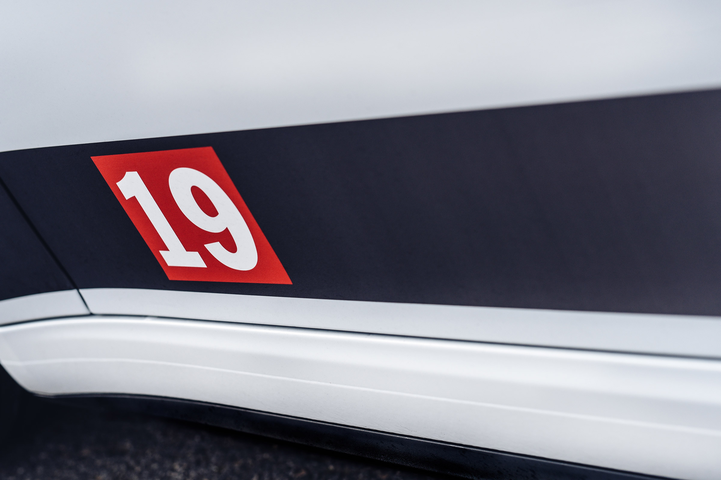 Porsche 911 Carrera 4 GTS - Tandy 19