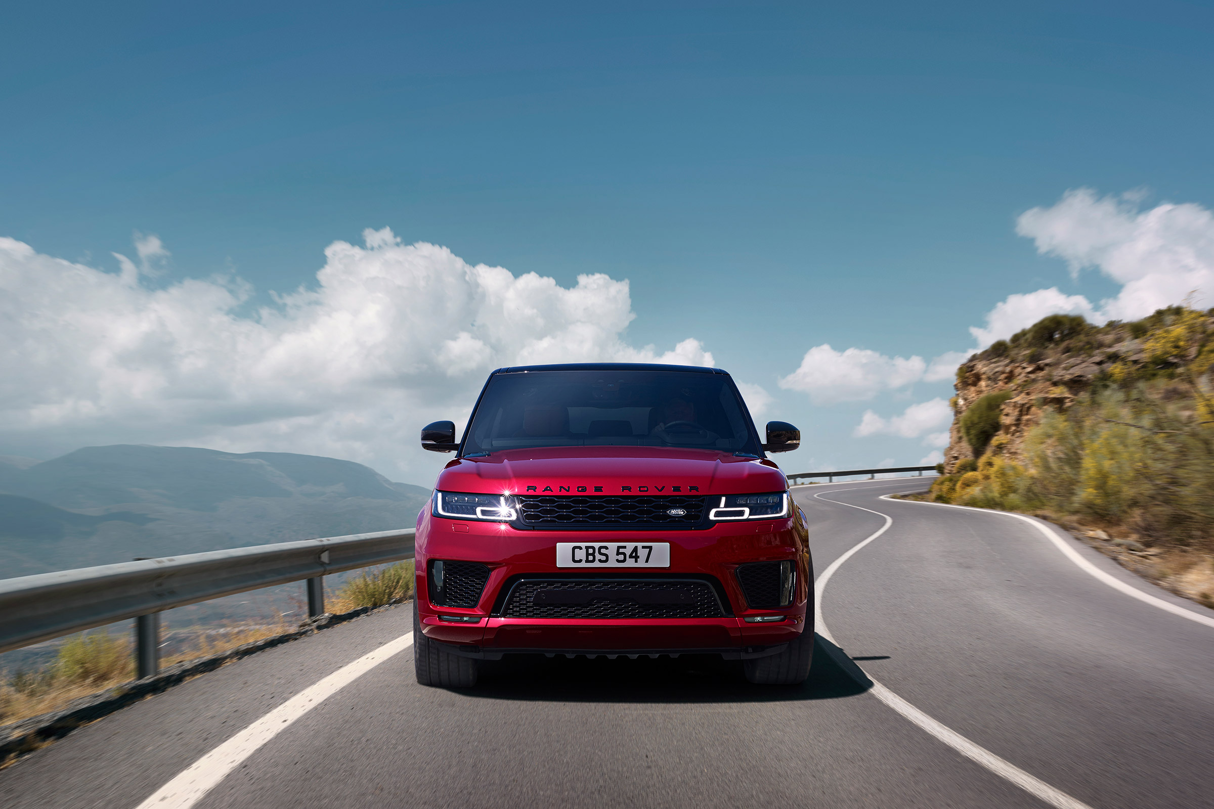 Range Rover Sport - on road front
