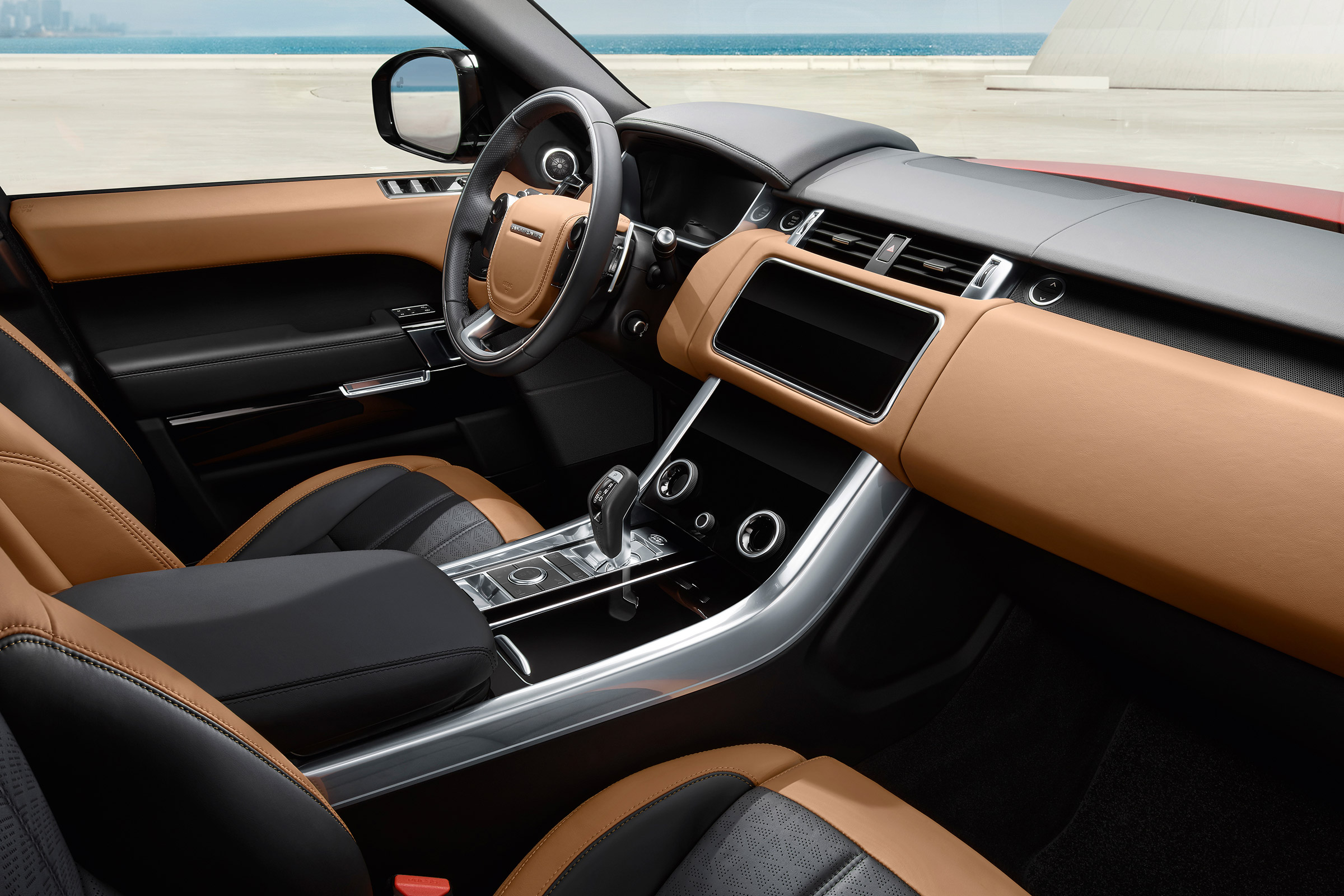 Range Rover Sport - on road interior