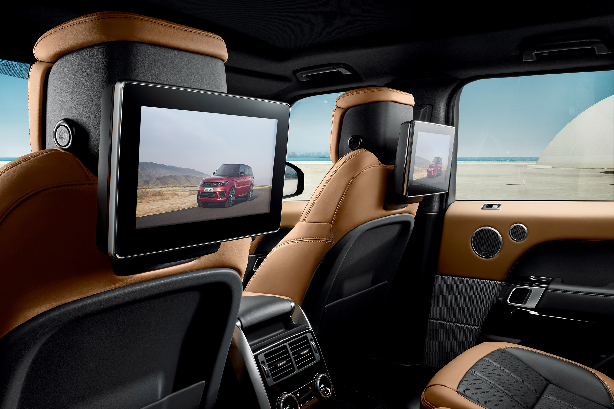 Range Rover Sport - on road interior rear