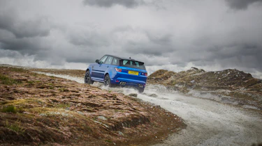 Range Rover Sport SVR - rear