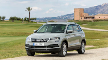 Skoda Karoq (grey) - front 1