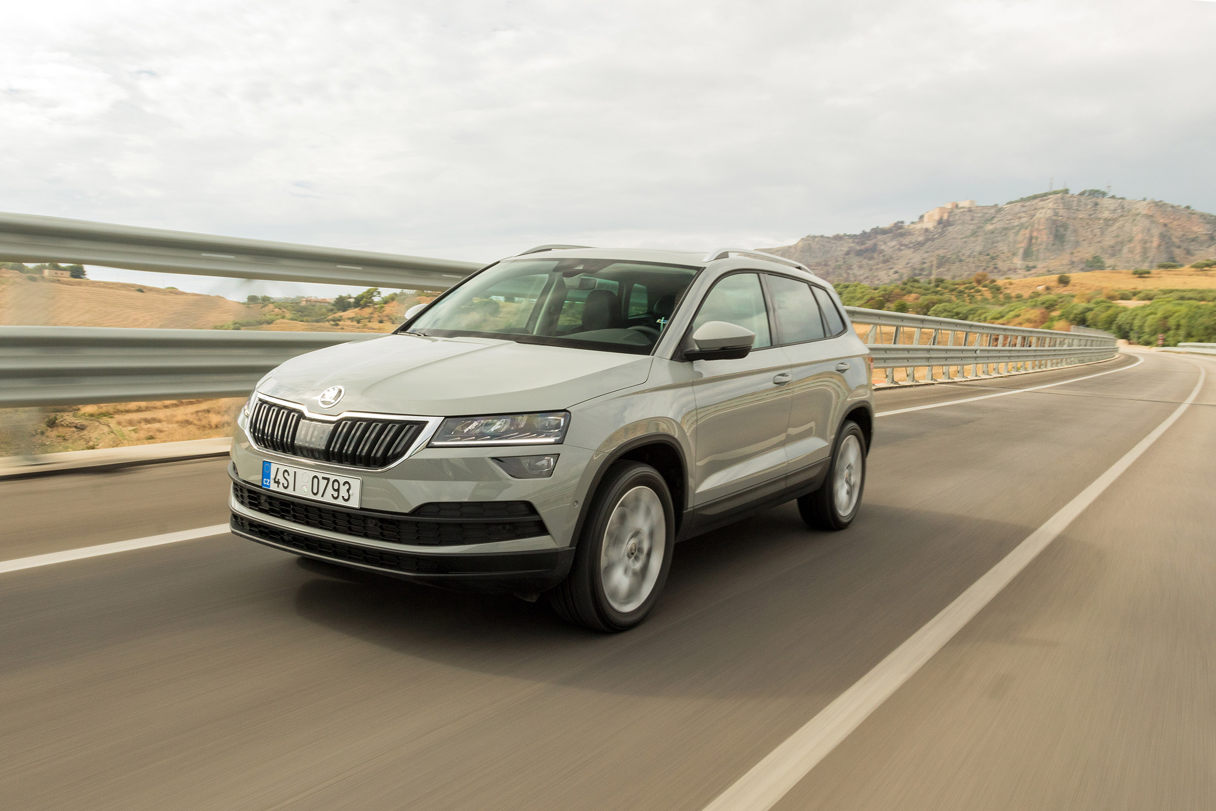 Skoda Karoq (grey) - front