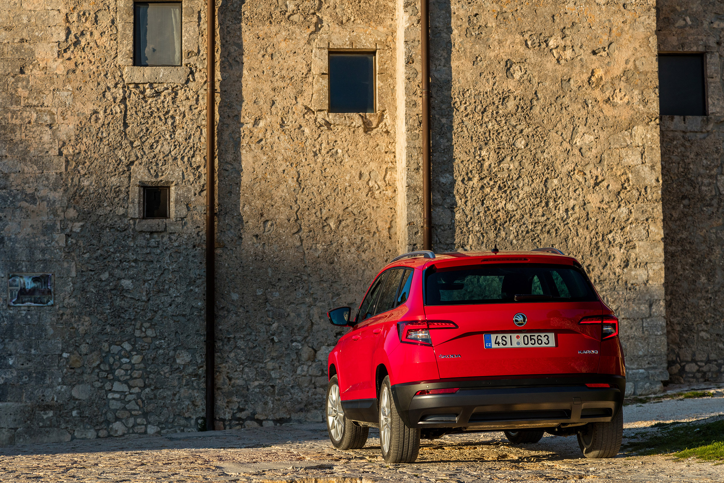 Skoda Karoq (red) - rear