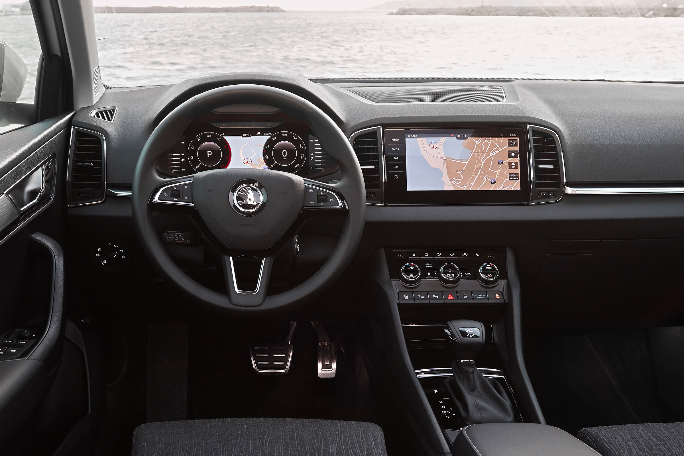 Skoda Karoq (red) - inteior