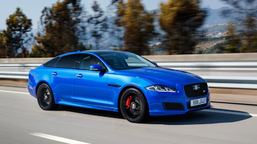 Jaguar XJR575 Portugal - front